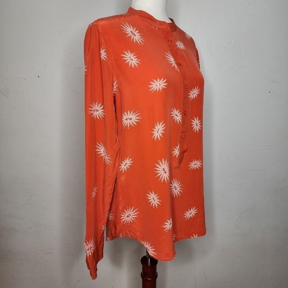 NWT Equipment Ava Clean with Contrast Silk Blouse in Spicy Orange Size Medium - Picture 3 of 13